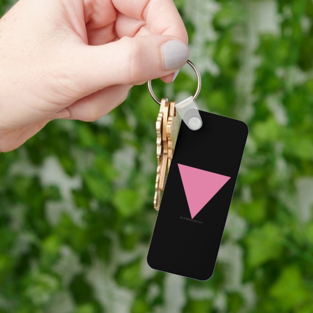Llavero Símbolo rosa brillante de la bandera del triángulo (Mano)