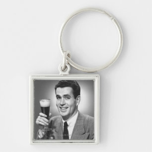 Llavero Sirva sostener el vidrio de cerveza en el estudio