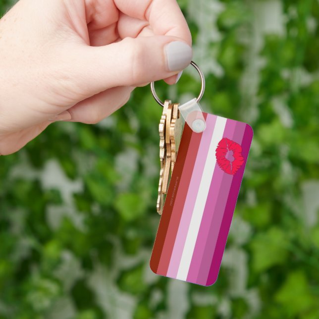 Llavero SlipperyJoe lipstick bandera de orgullo lesbiana f (Mano)