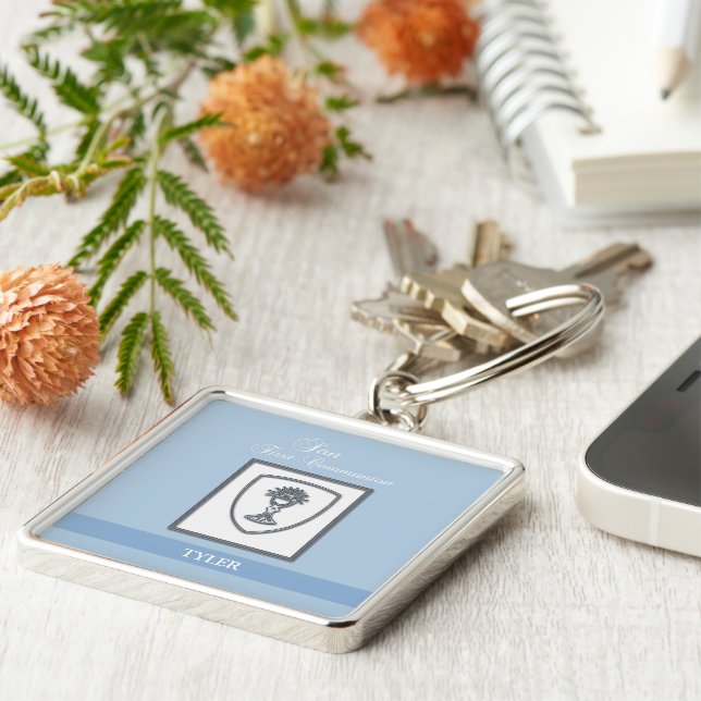 Llavero Son, primer cáliz plateado de la comunión (Lado)