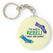 Soy tan rebelde que llevo medias raras.