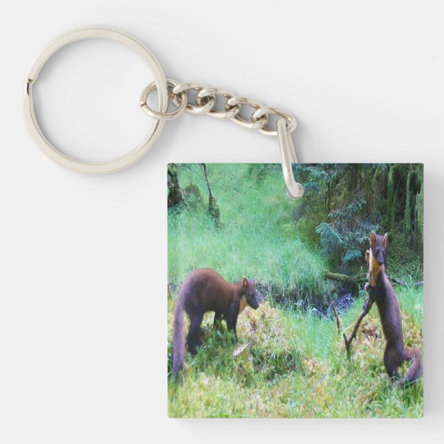 Llavero Sr. y Sra. Pine Marten Date Night (Frente)