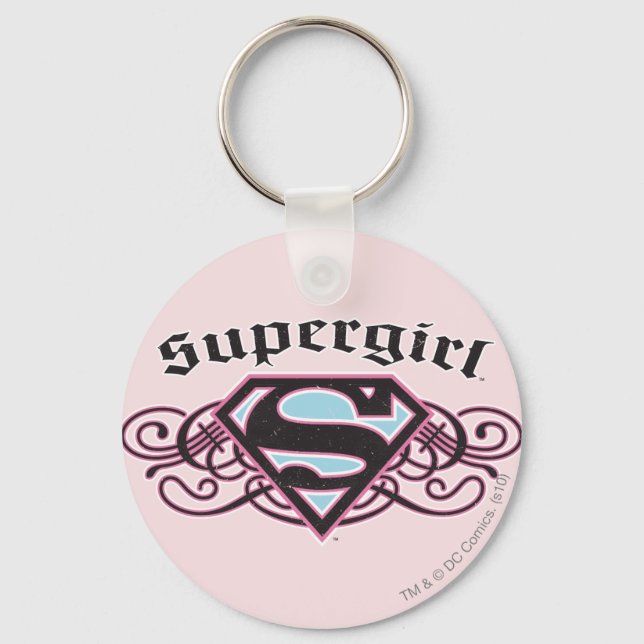 Llavero Supergirl Pin Strips Black and Pink (Anverso)