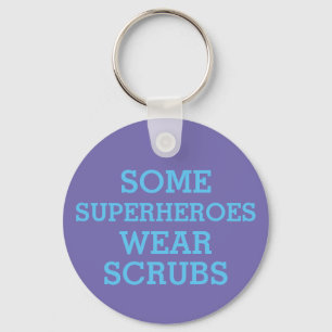 Llavero Superhéroes en botón Scrubs