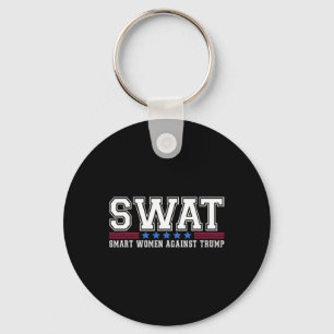 Llavero Swat Smart Women contra Trump Funny Anti-Trump 20