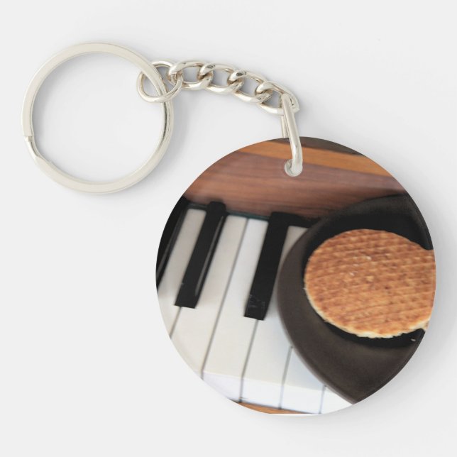 Llavero Sweet Harmony – Stroopwafel on Piano Key Holder Ke (Frente)