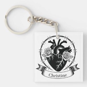 Llavero Tatuaje de Corazón Anatómico: Diseño en Blanco y N