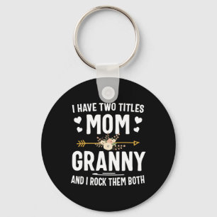 Llavero Tengo Dos Títulos Mamá Y Día de la Madre De Camisa