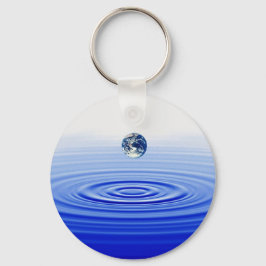 Llavero tierra en gota de agua
