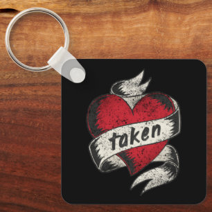 Llavero Tomada Y Enamorada Corazón De Tatuaje Antiguo Comp