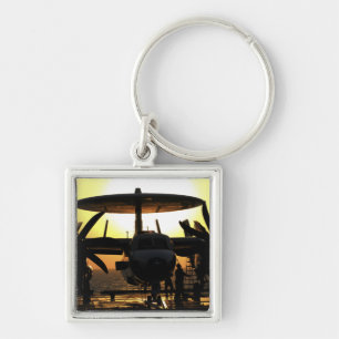 Llavero Trabajo de los marineros sobre un avión de E-2C