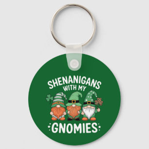 Llavero Travesuras Con Mis Gnomies Día de San Patricio Irl