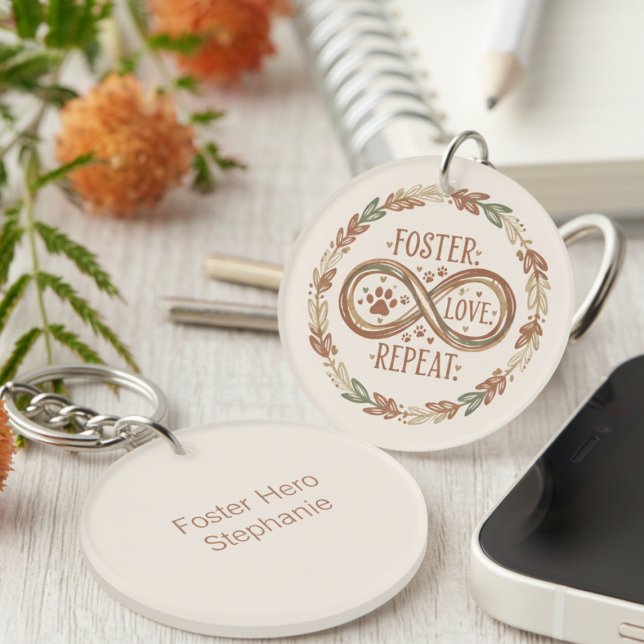 Llavero Tributo al héroe del amor interminable por los ani (Personalized animal foster supporter keychain)