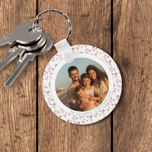 Llavero Tropical Christmas Pink Flamingo Family Photo (Pink flamingo pattern family photo keychain)