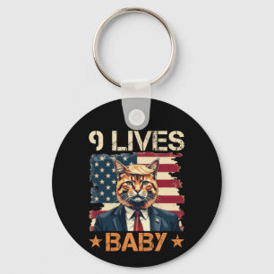 Llavero Trump 9 vive un bebé