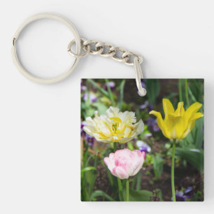 Llavero Tulipanes blancos, rosas y amarillos en el jardín