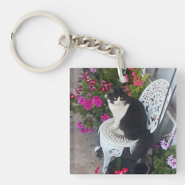 Llavero Tuxedo Cat Cute with Pretty Flowers Black Cats (Frente)