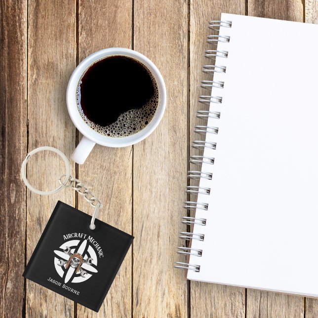 Llavero Typografía mecánica de aeronaves, Piloto de cráneo (Subido por el creador)