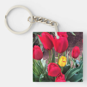 Llavero Un amarillo con tulipanes rojos
