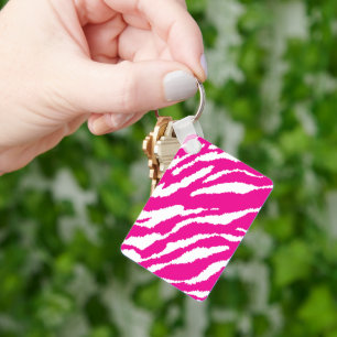 Llavero Un intrincado patrón floral en rosa y blanco, arte