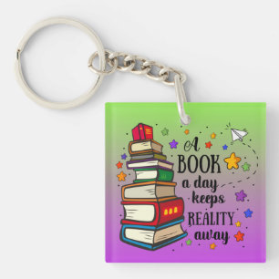 Llavero Un libro al día mantiene la realidad lejos de la 