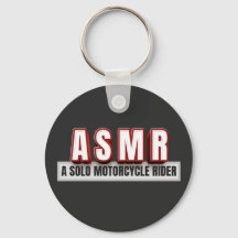 Un piloto de motocicleta solo ASMR