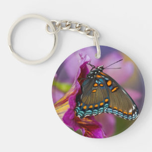 Llavero Una mariposa cola de golondrina