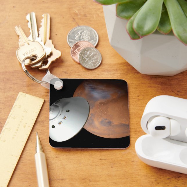 Llavero Una Nave Espacial Encendida En El Aire Aproximándo (Escritorio )