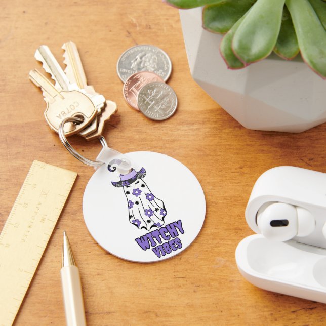 Llavero "Vibes de brujería" Halloween Fantasma Morado (Escritorio )