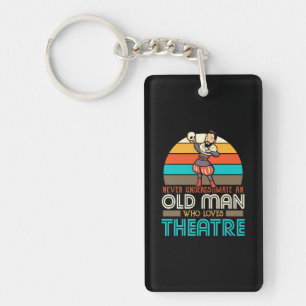 Llavero Viejo que ama el teatro