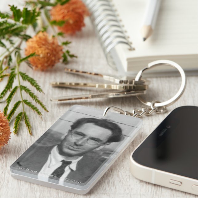 Llavero Viktor Frankl inspiró Keychain por RoseWrites (Frente Derecha)