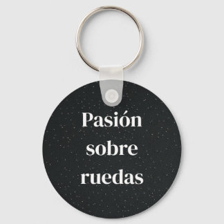 llavero vilianes con frase del mundo del motor 