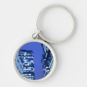 Llavero Vista ascendente Defocused de las ventanas del