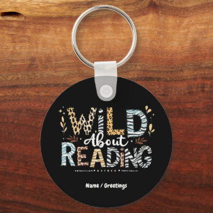 Llavero Wild About Reading Book Lover & Animal Design