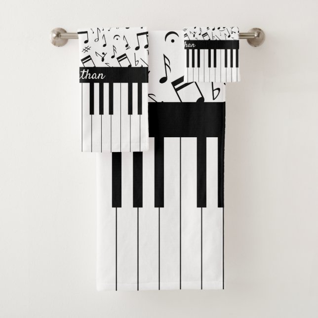 Llaves blancos y negros elegantes del piano (In situ)