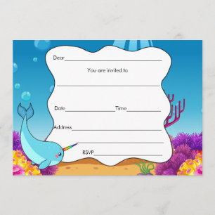 Llena de invitación en blanco narwahal bajo el mar