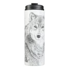 Lobo entre árboles bircos en botella térmica