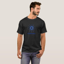 Logo de Cardano con texto debajo de la camiseta