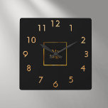 Logo de la empresa de negocios reloj de pared cuad<br><div class="desc">Un elegante fondo negro clásico. Personalice y añada su negocio,  el logotipo de la empresa. Números de reloj dorados.</div>