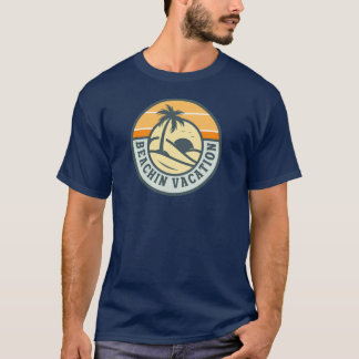 logotipo de diseño de playa en camiseta