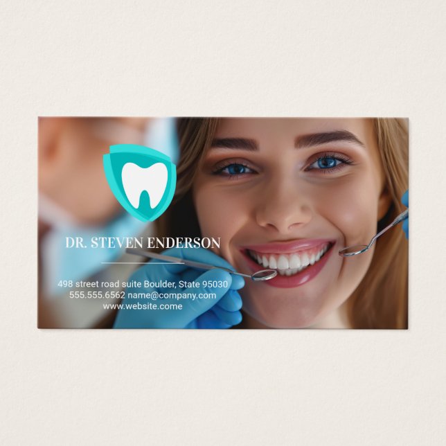 Logotipo dental | Dentista Limpiando Dientes (Frente)