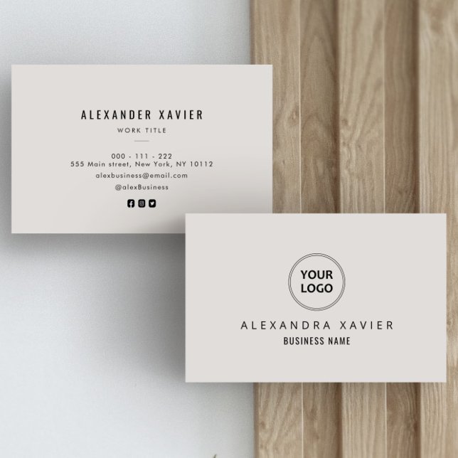 logotipo personalizado tarjeta de visita en blanco (Subido por el creador)