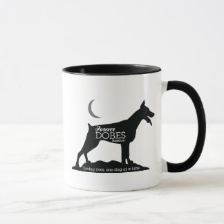 Logotipo y taza blancos y negros