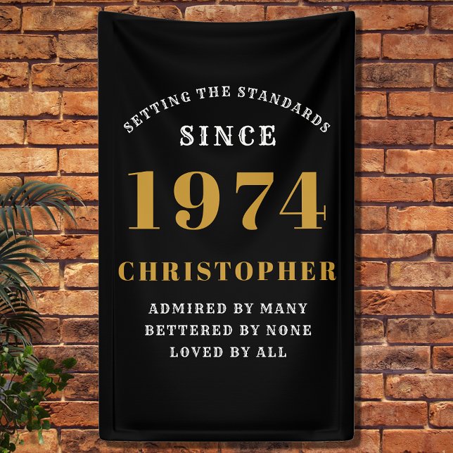 Lona 50 Cumpleaños Nacido en 1974 Agregar Nombre Negro  (50th Birthday Party Wall Banner - Customizable Black and Gold Decorative Piece.)