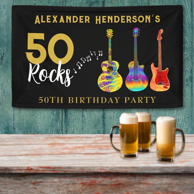 Lona 50 rocas para su fiesta de cumpleaños (50 Rocks birthday banner personalized for him funky guitars cool gold and black 50th birthday )
