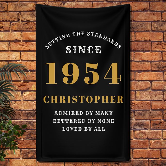 Lona 70 Cumpleaños Nacido en 1954 Agregar Nombre Oro Ne (70th Birthday Party Wall Banner - Customizable Black and Gold Decorative Piece.)