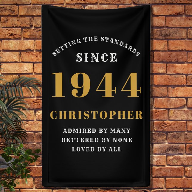 Lona 80 cumpleaños Nacido en 1944 Añadir nombre oro neg (80th Birthday Party Wall Banner - Customizable Black and Gold Decorative Piece.)