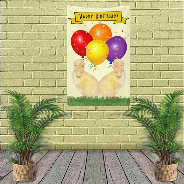 Lona Adorables Colonos Amarillos Felices Globos de Cump (Here's a cute party banner with the Happy Birthday message featuring ducklings & balloons.)