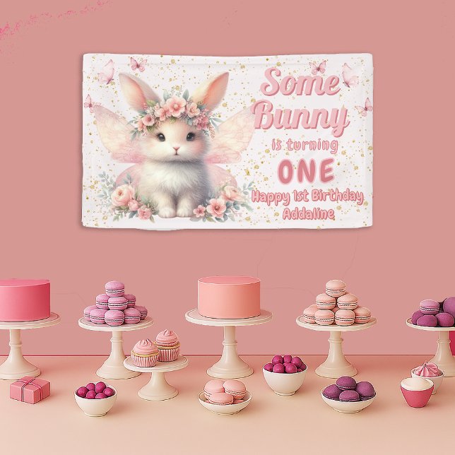 Lona Algunas mariposas de los hados de cumpleaños 1 (Cute Some Bunny is Turning One first birthday party banner)