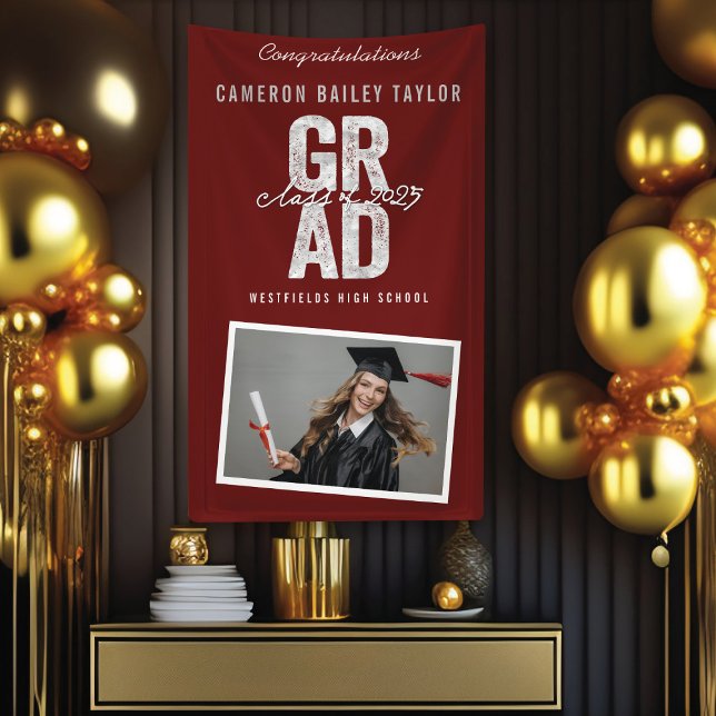 Lona Audaz Clase GRAD Del Partido De Graduación De Foto (Class Of 2025 Modern Bold Silver GRAD Photo Graduation Party Banner @ www.zazzle.com/color_therapy)